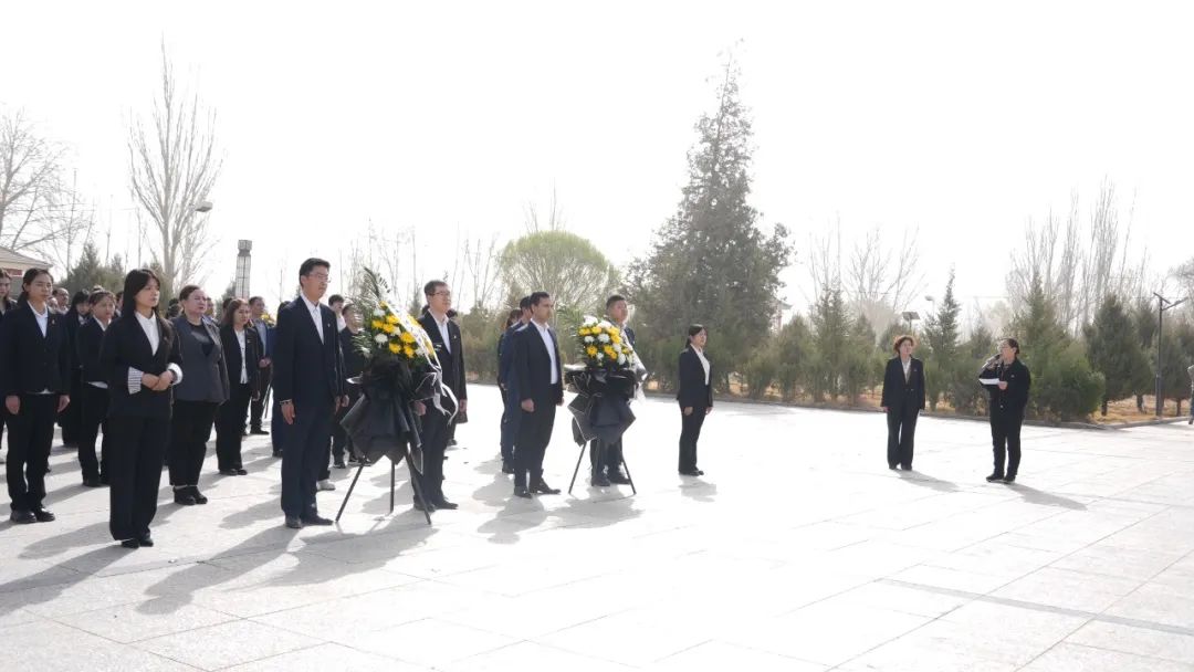 张老师讲话1.JPG 张老师讲话1.JPG