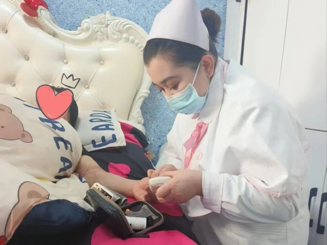 志愿者活动照片2.jpg 志愿者活动照片2.jpg